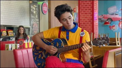 Comment s'appelle la chanson que Simon a composée pour Luna ?