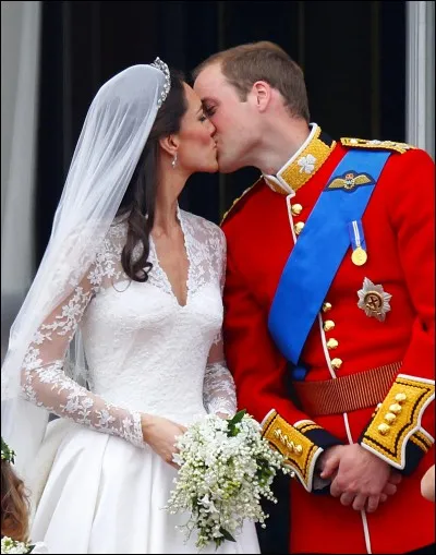 Chiffons (3) > Un bouquet de mariage royal doit toujours contenir ...