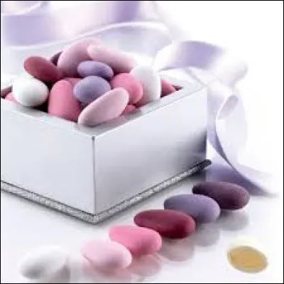 Dans la tradition du mariage, comment s'appellent les confiseries offertes aux invit&eacute;s ?