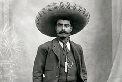 Dans quel pays eut lieu une révolution, menée principalement par Madero, Pancho Villa et Emiliano Zapata ?