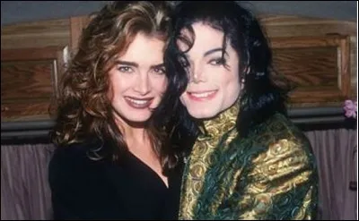 Dans le courant de quelles années Michael Jackson et Brooke Shields se sont-ils mis ensemble ?
