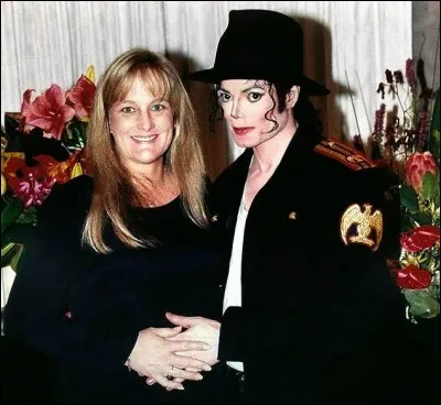 Qui était Debbie Rowe lors de sa rencontre avec Michael ?
