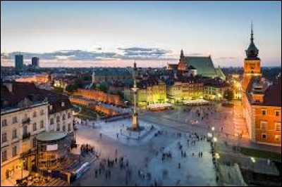 De quel pays la ville de Varsovie est-elle la capitale ?