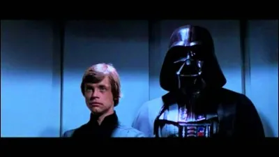 Dark Vador annonce à Luke qu'il est son père sur la Première Étoile de la mort.