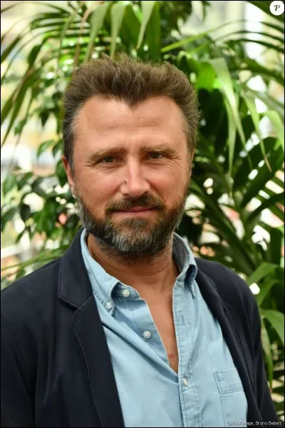 Alexandre Brasseur est dans le rôle de...