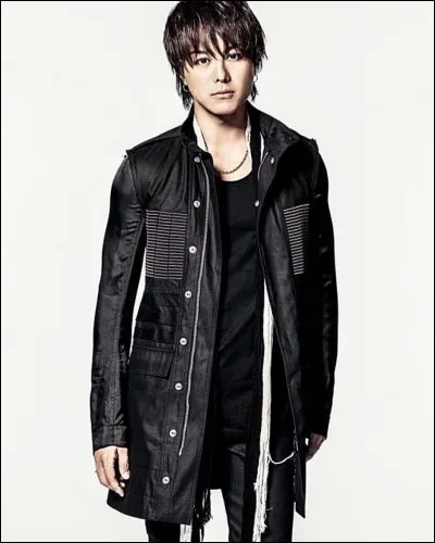 Quel est le deuxième groupe de Takahiro ?