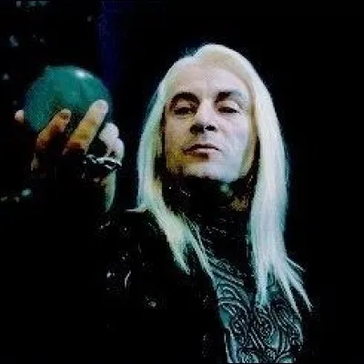 Comment s'appelle le père de Drago Malefoy ?