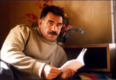 En 1999, le leader du Parti des Travailleurs du Kurdistan, Abdullah Ocalan, est capturé, mais où ?