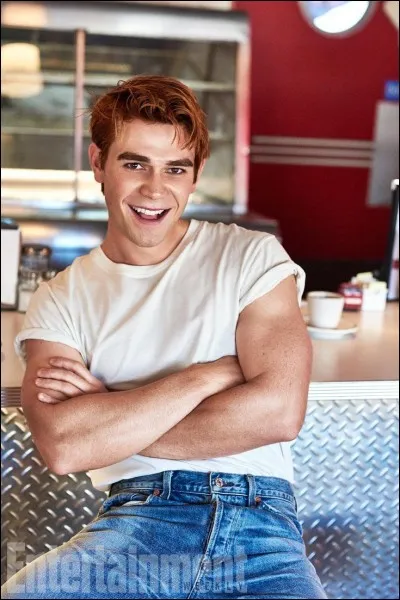 Archie a eu une liaison avec...