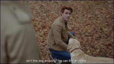 Comment s'appelle le chien d'Archie Andrews ?