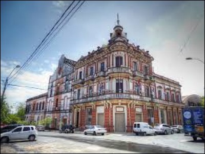 A - "Asunción" est la capitale de quel pays ?