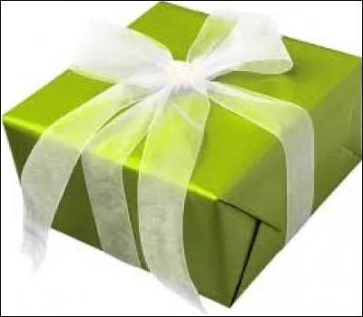 Qui se souvenait de ce cadeau de son papa, en chantant "Un jour que j'étais très gentil, mon père me rapporta un jouet extraordinaire avec de gros yeux verts" ?