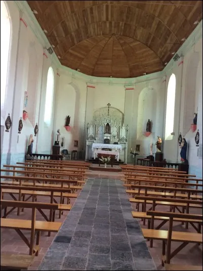 &Agrave; quel style appartient le ma&icirc;tre-autel et son tabernacle ?