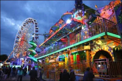 Moi ... mon ami allons &agrave; la f&ecirc;te foraine.