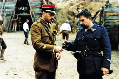 Samuel Le Bihan - le Lieutenant Norbert, aux côtés de Philippe Torreton, c'est dans ...