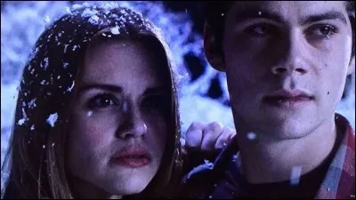 Que dit Stiles à Lydia avant qu'il ne se fasse enlever par les cavalier fantôme (saison 6) ?