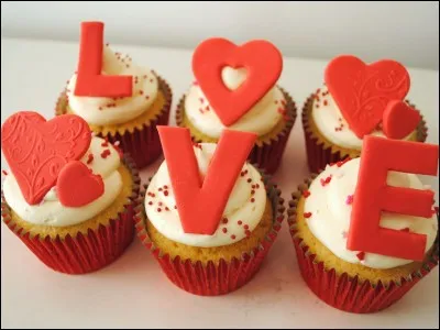 Qui interprète "Laisse-moi t'aimer" ?