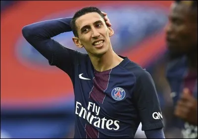 Quel numéro porte Angel Di Maria lors de son passage à Manchester United ?