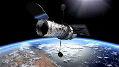 En quelle année le télescope "Hubble" a-t-il été lancé ?