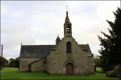 Aujourd'hui nous commençons notre balade devant l'église Sainte-Anne de Buléon. Village Morbihannais, il se situe en région ...