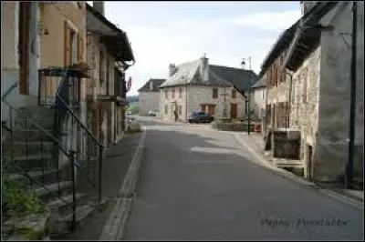 Village de l'ancienne région Auvergne, Junhac se situe dans le département ...