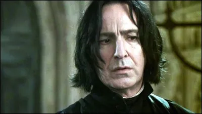 Pourquoi Voldemort a-t-il tué Severus Rogue ?
