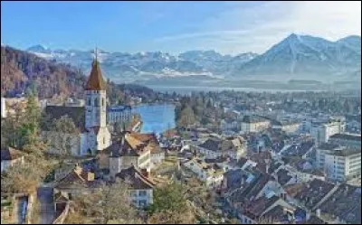 Ma capitale est "Berne".