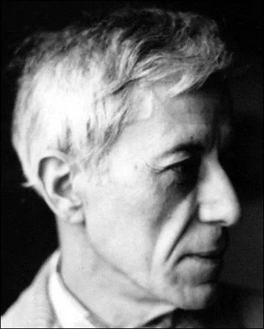 Quel auteur algrien a pour oeuvres principales 'L'incendie', 'La grande maison' ou encore 'Le mtier  tisser' ?