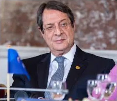 Mon président est "Níkos Anastasiádis".