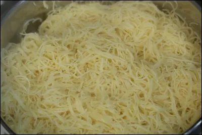 Si je vous dis « On trouve ses cheveux dans la soupe », vous répondez :