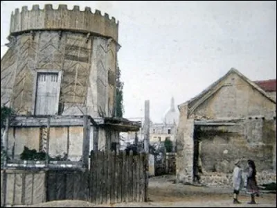 Vu son emplacement, cette "Tour du Philosophe" serait-elle liée à l'expression un peu désuète "Monte là-dessus, tu verras ... " ? (Complétez !)