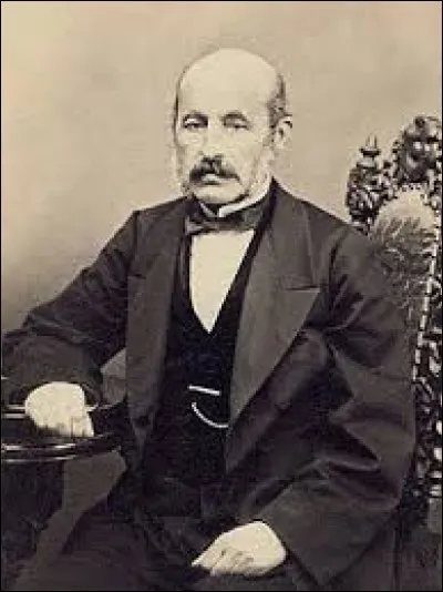 "Petrache Poenaru" est né en...