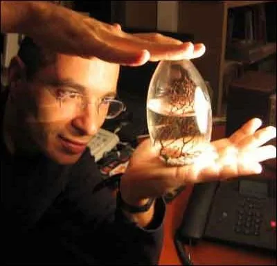 Quel crivain toulousain est l'auteur de 'Nos amis les Terriens' ?