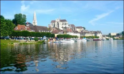 Auxerre se trouve dans la région Bourgogne-Franche-Comté.
