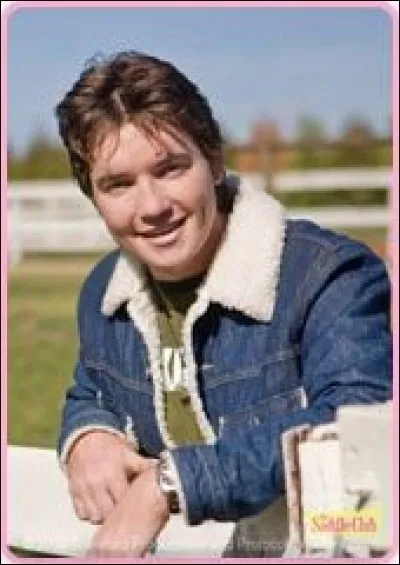 Dans la s3 quel est le vrai nom de Jack O'Neil ?