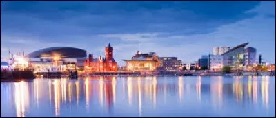 Ma capitale est "Cardiff".