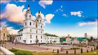 Ma capitale est "Minsk".