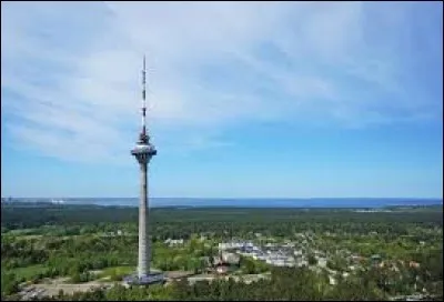 Dans mon pays, on peut observer cette Tour de télévision.