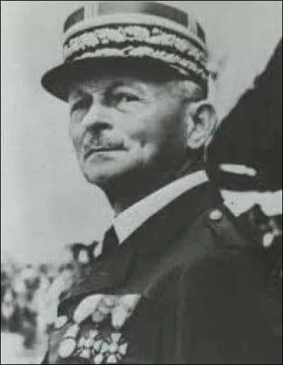 De quel ministre de la Guerre, porte le nom de la ligne de fortifications construite par la France en 1928 ?