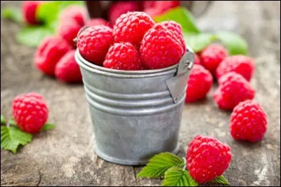 Quels sont ces fruits de couleur rouge ?