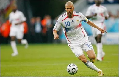 Qui est ce joueur de France ?