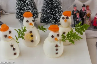 Ces ufs déguisés sont farceurs ! Mais je vous demande quelle crème accompagne les ufs à la neige ?