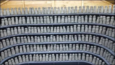 Comment Albert Londres d&eacute;finit-il le bagne de Biribi ?