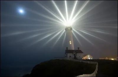 Que fait le gardien de phare, si la visibilité devient mauvaise ?