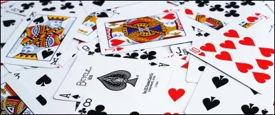 Une carte est prise au hasard dans un jeu de cartes bien mélangé. Quelle est la probabilité d'obtenir une figure ?