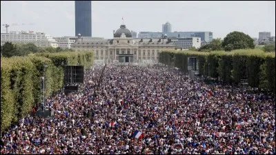 Combien de personnes y avait-il dans la ville de Ninive ?