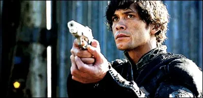 Qui a annoncé à Clarke que Bellamy avait tiré sur le chancelier ?