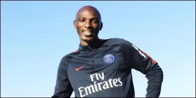 Quel joueur surnommé "Papus" est arrivé en 2007 au Paris-Saint-Germain ?