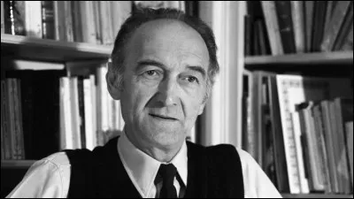Cet homme de théâtre, créateur du Festival d'Avignon en 1947 et directeur du Théâtre national populaire de 1951 à 1963, c'est ...