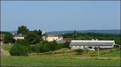 Je vous propose une balade dans le Périgord, à Chourgnac. Petit village de 60 habitants, il se situe dans le département ...